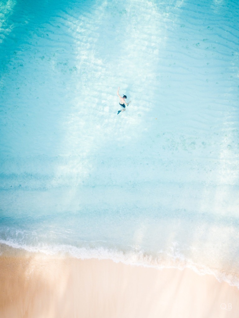 turquoise water plage de sable blanc fam island rajat ampat papaousie de l'ouest Indonésie piaynemo